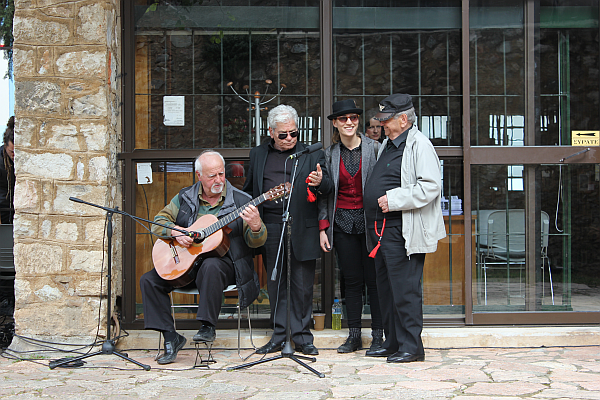 Singing in front of the museum